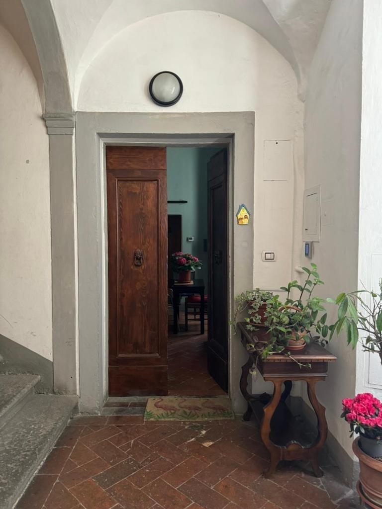 The Smallest Hostel Of ฟลอเรนซ์ ภายนอก รูปภาพ