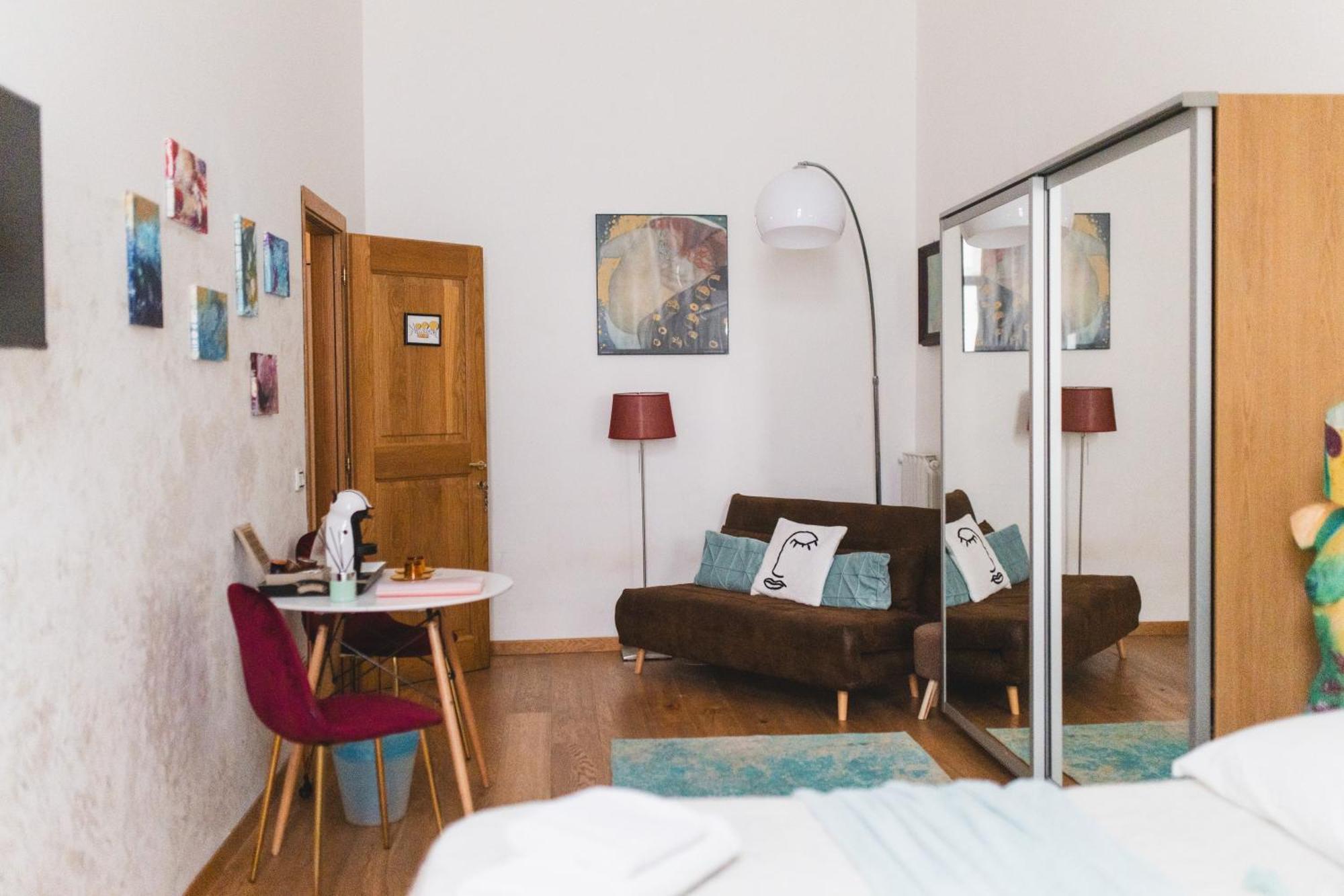 The Smallest Hostel Of ฟลอเรนซ์ ภายนอก รูปภาพ