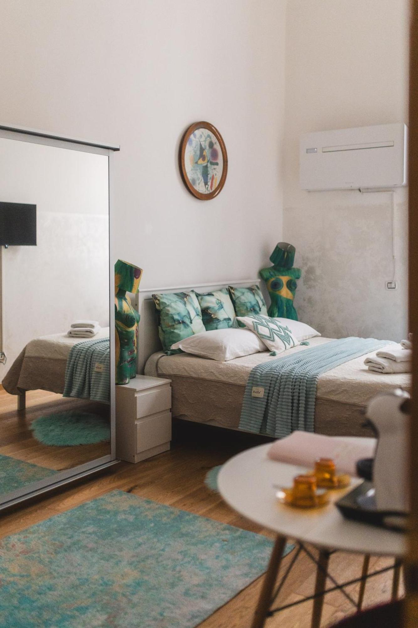 The Smallest Hostel Of ฟลอเรนซ์ ภายนอก รูปภาพ